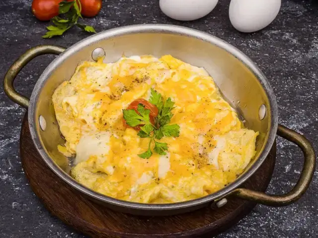 أومليت مع الجبن
